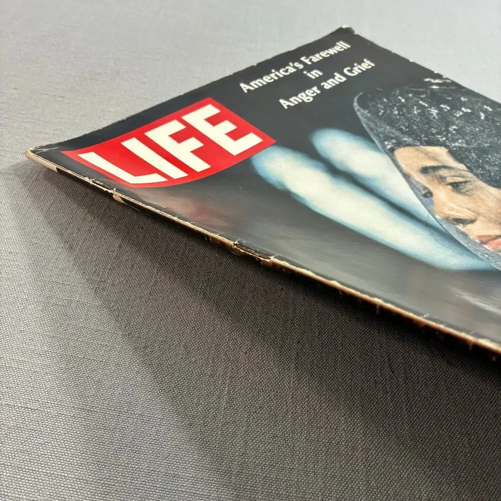 Vintage 1968 LIFE Magazine MLK Funeral Coretta Scott King Apr 19 See Descr